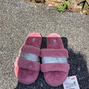 Goth y2k indie normcore gorpcore fisherman Puma Womens Size 8 Slide Sandals